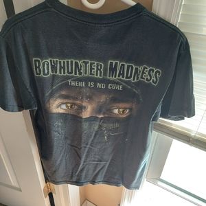 Very nice vintage bow hunter madness t-shirt